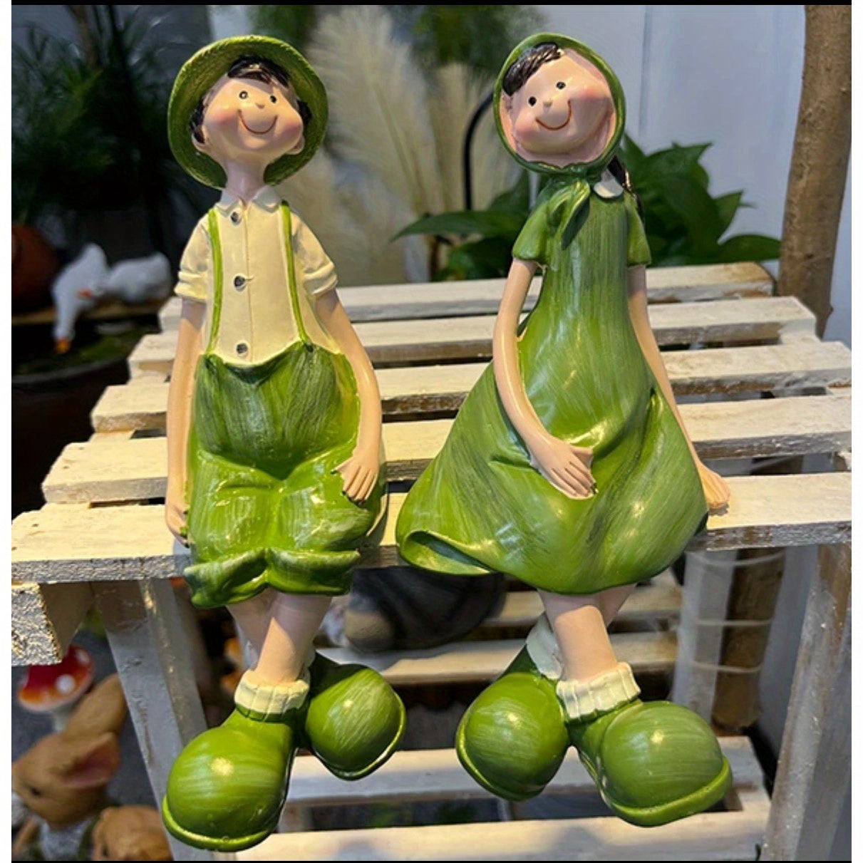 Hand-Painted Resin Figurine - Rustic Suitable for Use in Living Room,, Garden Statue with Green Suit & White Shirt Decor, Wedding Gift, Indoor\u002FOutdoor Decoration, Resin Ornament for Home or Lawn Care